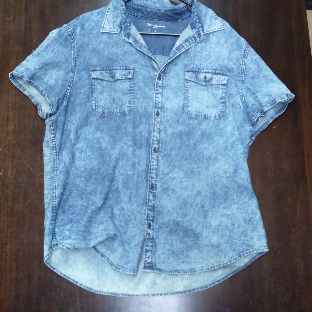 Calvin Klein button up short sleeve